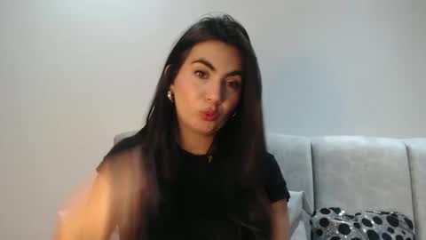 evacollins12 online show from 09/11/25, 01:17
