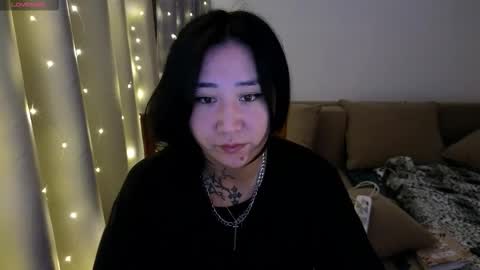 Eva online show from 11/16/25, 04:01