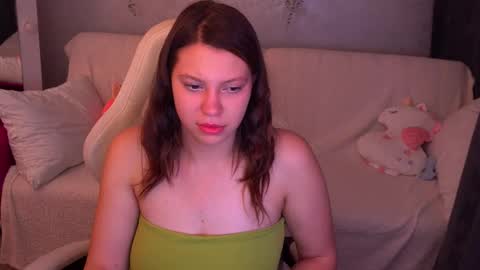 Snapshot of evafoxxxyy chatting on 10/09/25, 07:23 Eva online show from 10/09/25, 07:23