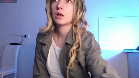 Snapshot of evahailey_ chatting on 12/08/24, 04:46 Eva online show from 12/08/24, 04:46