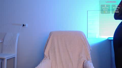 Snapshot of evahailey_ chatting on 01/26/25, 04:51 Eva online show from 01/26/25, 04:51