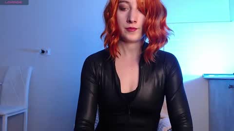 Snapshot of evahailey_ chatting on 02/25/25, 05:08 Eva online show from 02/25/25, 05:08