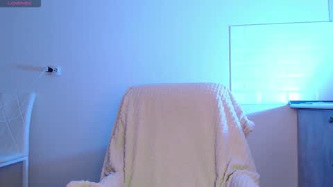 Snapshot of evahailey_ chatting on 09/09/25, 03:06 Eva online show from 09/09/25, 03:06