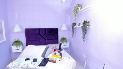 evahalston online show from 03/03/25, 10:06