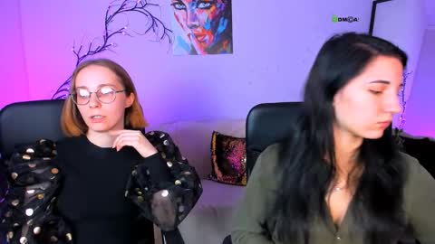 Snapshot of evalora_vei chatting on 10/17/25, 12:30 evalora online show from 10/17/25, 12:30