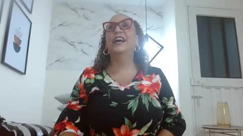 Snapshot of evamills1 chatting on 09/09/25, 09:14 Eva Mills online show from 09/09/25, 09:14