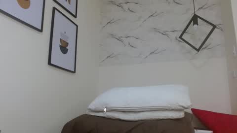 Eva Mills online show from 10/30/25, 09:26