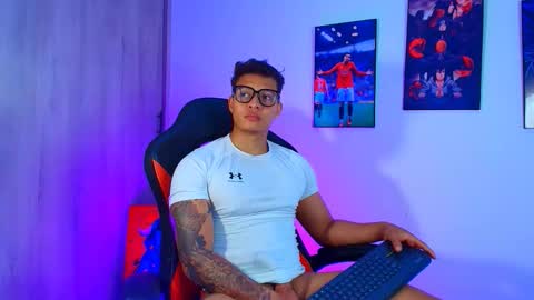 EVAN GREY online show from 10/15/25, 06:46