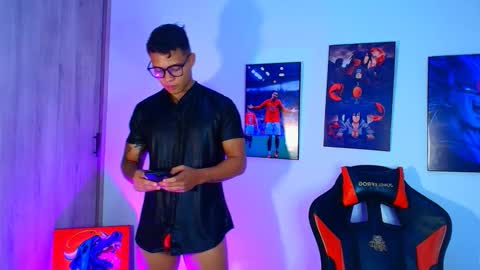 EVAN GREY online show from 10/30/25, 03:46