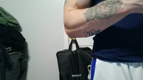 Snapshot of evancage chatting on 01/05/25, 07:49 evan cage online show from 01/05/25, 07:49