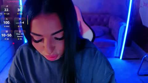 Eva online show from 10/23/25, 04:06