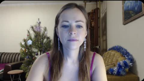 Snapshot of evangeline06 chatting on 01/11/25, 08:43 YourMistress online show from 01/11/25, 08:43