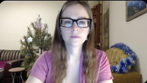 Snapshot of evangeline06 chatting on 01/13/25, 08:37 YourMistress online show from 01/13/25, 08:37