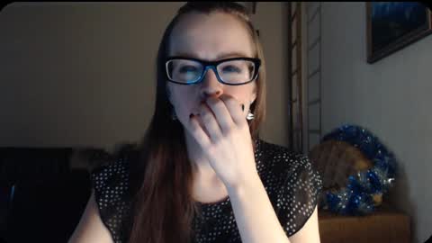 Snapshot of evangeline06 chatting on 01/20/25, 08:19 YourMistress online show from 01/20/25, 08:19