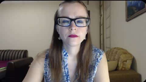 Snapshot of evangeline06 chatting on 02/03/25, 08:13 YourMistress online show from 02/03/25, 08:13