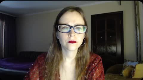 Snapshot of evangeline06 chatting on 03/03/25, 08:38 YourMistress online show from 03/03/25, 08:38