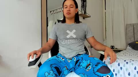 Snapshot of evans_king chatting on 11/01/25, 03:47 Evan online show from 11/01/25, 03:47