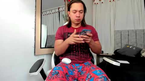 Snapshot of evans_king chatting on 11/07/25, 11:43 Evan online show from 11/07/25, 11:43