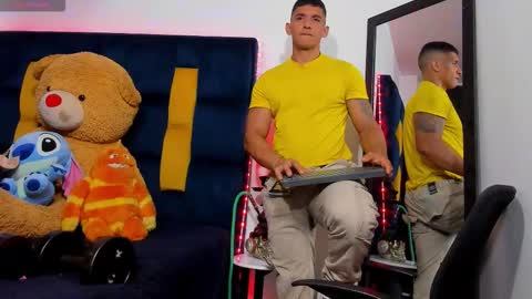   online show from 10/17/25, 03:20