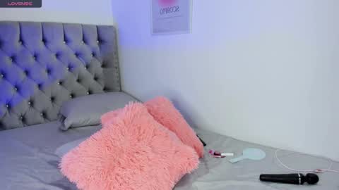 Eva Olimpo online show from 11/14/25, 10:51