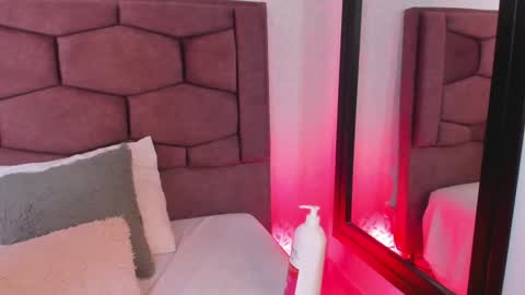 EVARITZ online show from 12/20/24, 01:03