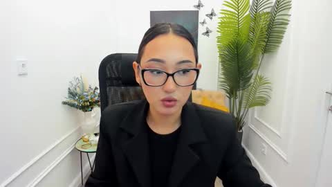 evasarazardje online show from 11/19/25, 05:07