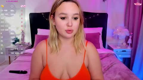 Snapshot of evastil chatting on 02/15/25, 04:34 Eva online show from 02/15/25, 04:34