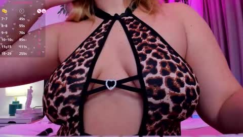 Snapshot of evastil chatting on 11/20/25, 03:12 Eva online show from 11/20/25, 03:12