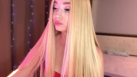 Eva online show from 11/23/25, 05:07