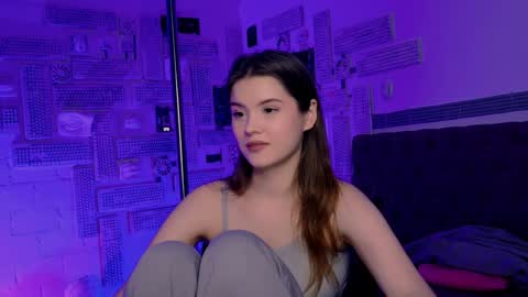 Snapshot of evathopson chatting on 02/06/25, 03:20 Eva next stream - - 1600 UTC2000 online show from 02/06/25, 03:20