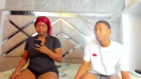 Eva And Emmanuel online show from 02/11/25, 01:51