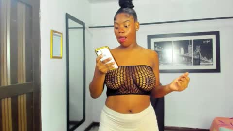 Eva And Emmanuel online show from 10/20/25, 01:33