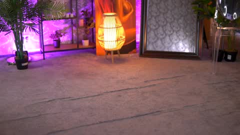 Snapshot of evazane chatting on 12/11/24, 01:17 Eva online show from 12/11/24, 01:17