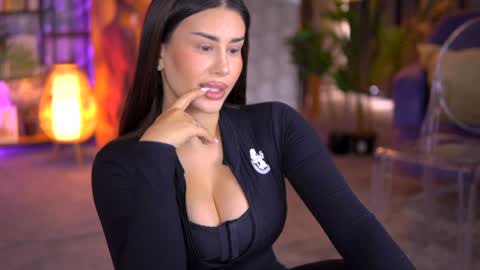 Snapshot of evazane chatting on 01/09/25, 11:36 Eva online show from 01/09/25, 11:36
