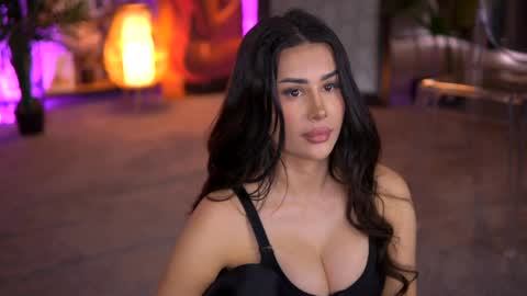 Snapshot of evazane chatting on 02/17/25, 01:21 Eva online show from 02/17/25, 01:21