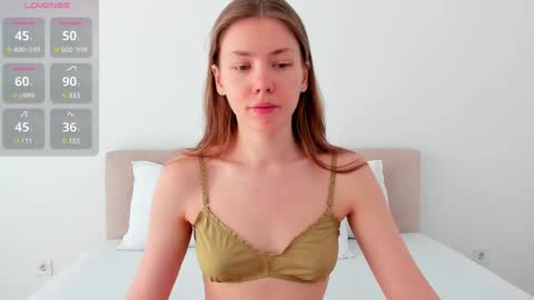 Snapshot of evecutie chatting on 03/08/25, 08:44 Eve online show from 03/08/25, 08:44