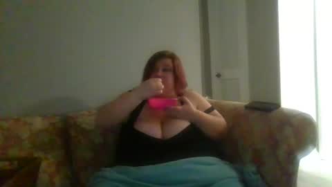 Snapshot of evehaspowers chatting on 02/06/25, 12:43 Eve online show from 02/06/25, 12:43