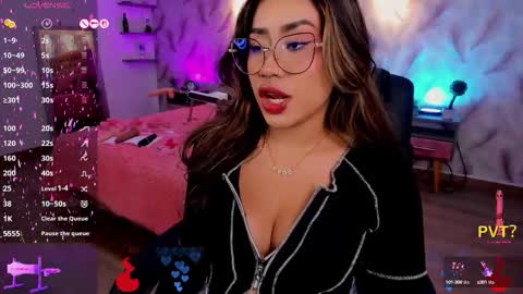 Snapshot of eveline_figeroa chatting on 09/24/25, 08:01 Eveline online show from 09/24/25, 08:01