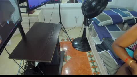 DAYANITA online show from 01/11/25, 07:05