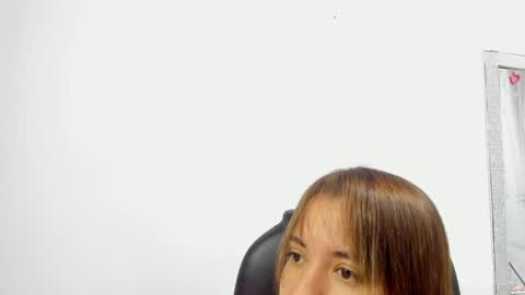 Evelyn online show from 02/19/25, 03:38