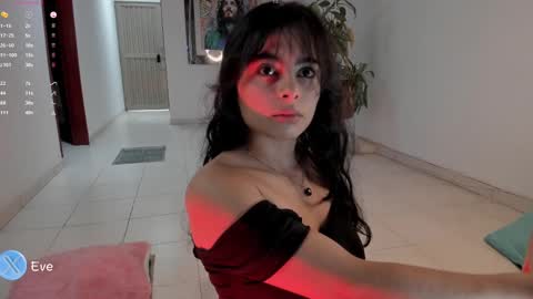 Snapshot of evelyn_evelyn chatting on 03/10/25, 05:07 evelyn evelyn online show from 03/10/25, 05:07