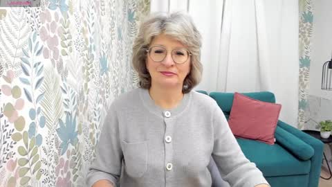 Snapshot of evelynblissful chatting on 12/09/24, 05:07 Evelyn online show from 12/09/24, 05:07