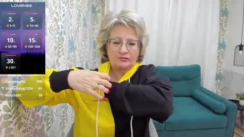 Snapshot of evelynblissful chatting on 03/11/25, 09:02 Evelyn online show from 03/11/25, 09:02