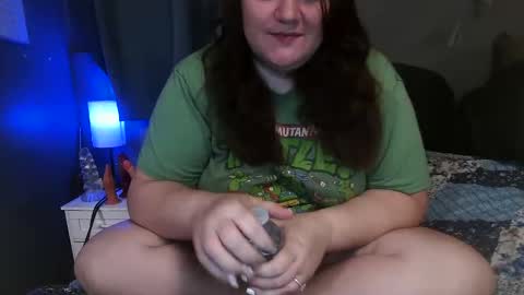 Snapshot of evelynvanderbilt chatting on 10/13/25, 12:27 Evelyn Vanderbilt online show from 10/13/25, 12:27