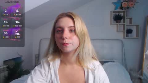 Snapshot of ever_anderson chatting on 09/30/25, 01:38 Ever online show from 09/30/25, 01:38