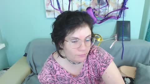 Snapshot of everly_rays chatting on 12/25/24, 10:59 Everly online show from 12/25/24, 10:59