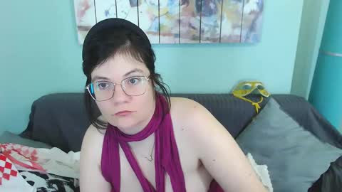 Snapshot of everly_rays chatting on 02/11/25, 01:41 Everly online show from 02/11/25, 01:41