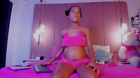 everly_smitth online show from 09/27/25, 08:03