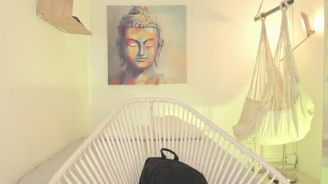 Sophia online show from 12/10/24, 01:43