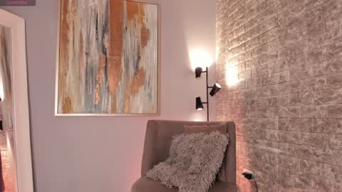 Sophia online show from 01/06/25, 06:31